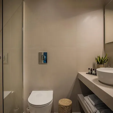 360ᵒ Luxury Residences Apartamento Khelmáta