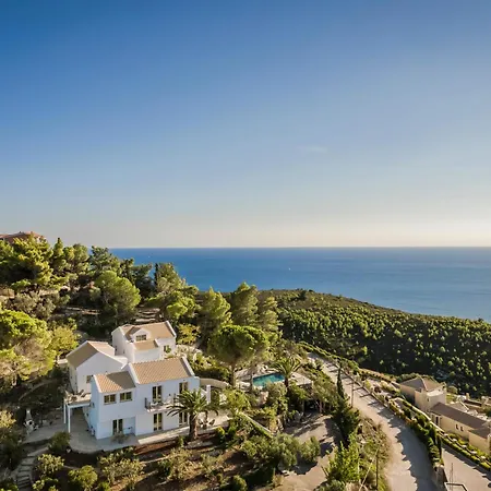 360ᵒ Luxury Residences Appartement Khelmáta