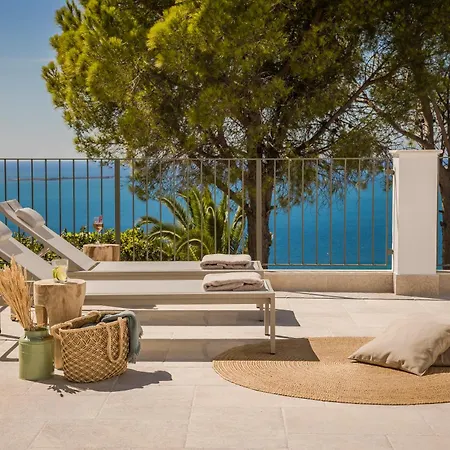 360ᵒ Luxury Residences 公寓 Khelmáta