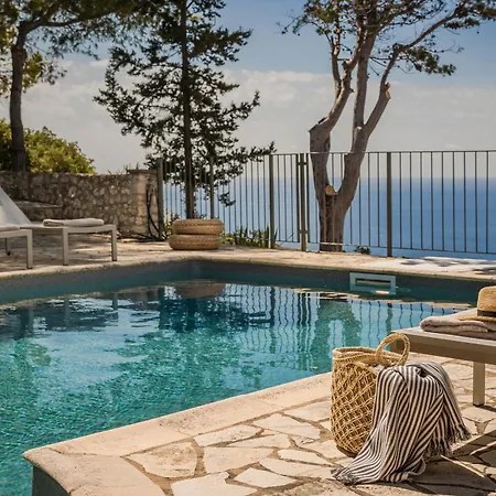 360ᵒ Residences * Khelmáta